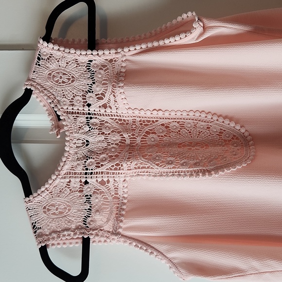 Halogen Lace and Crepe Sleeveless Top in Pink, Sz M - NWOT - Picture 2 of 6